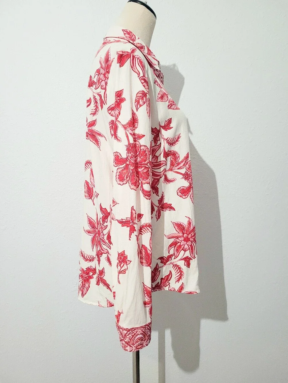 NWOT Zara Floral Linen Blend Button Front Blouse Women's Small Red White Boho - Picture 4 of 12